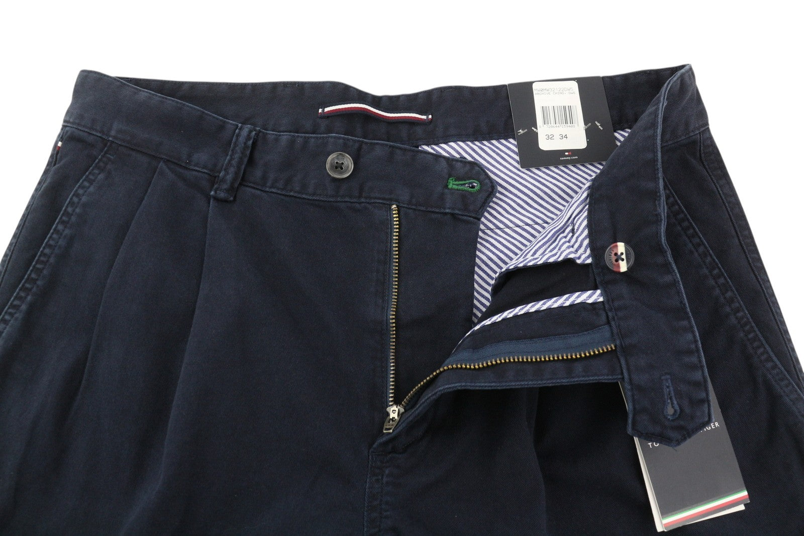 TOMMY HILFIGER Archive Chino vyriškos kelnės W32/L34 su plačiomis, siaurėjančiomis klostėmis, rekomenduojama kaina – 109 €