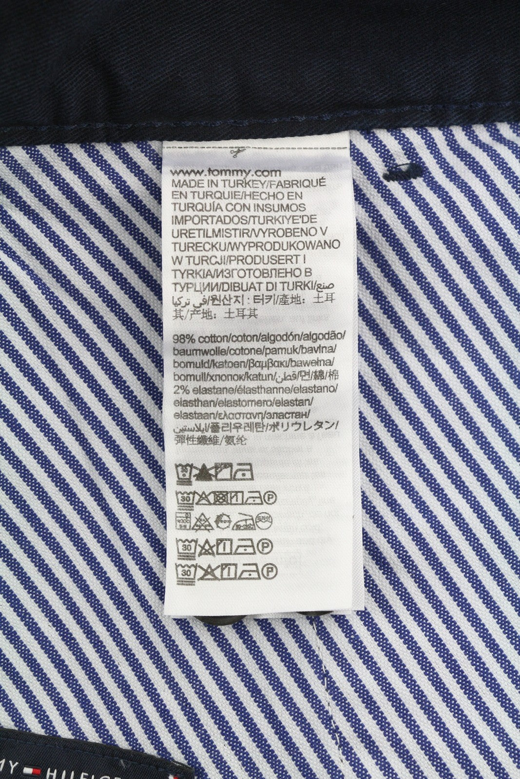 TOMMY HILFIGER Archive Chino vyriškos kelnės W32/L34 su plačiomis, siaurėjančiomis klostėmis, rekomenduojama kaina – 109 €