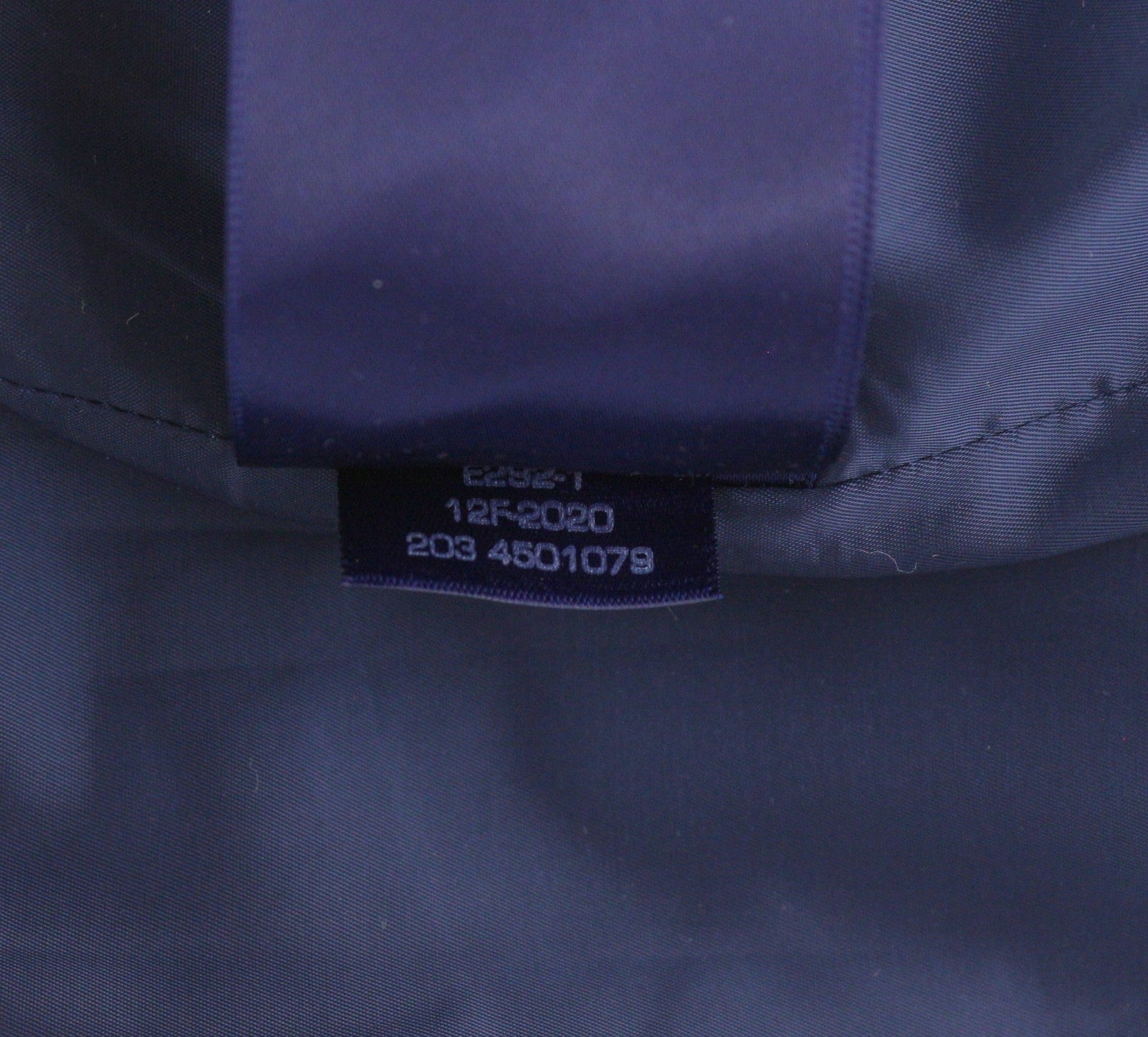 GANT „Herringbone“ džersio moteriška suknelė, 34 dydžio, pilkai melanžinė, apvali iškirptė, 3/4 rankovės. 