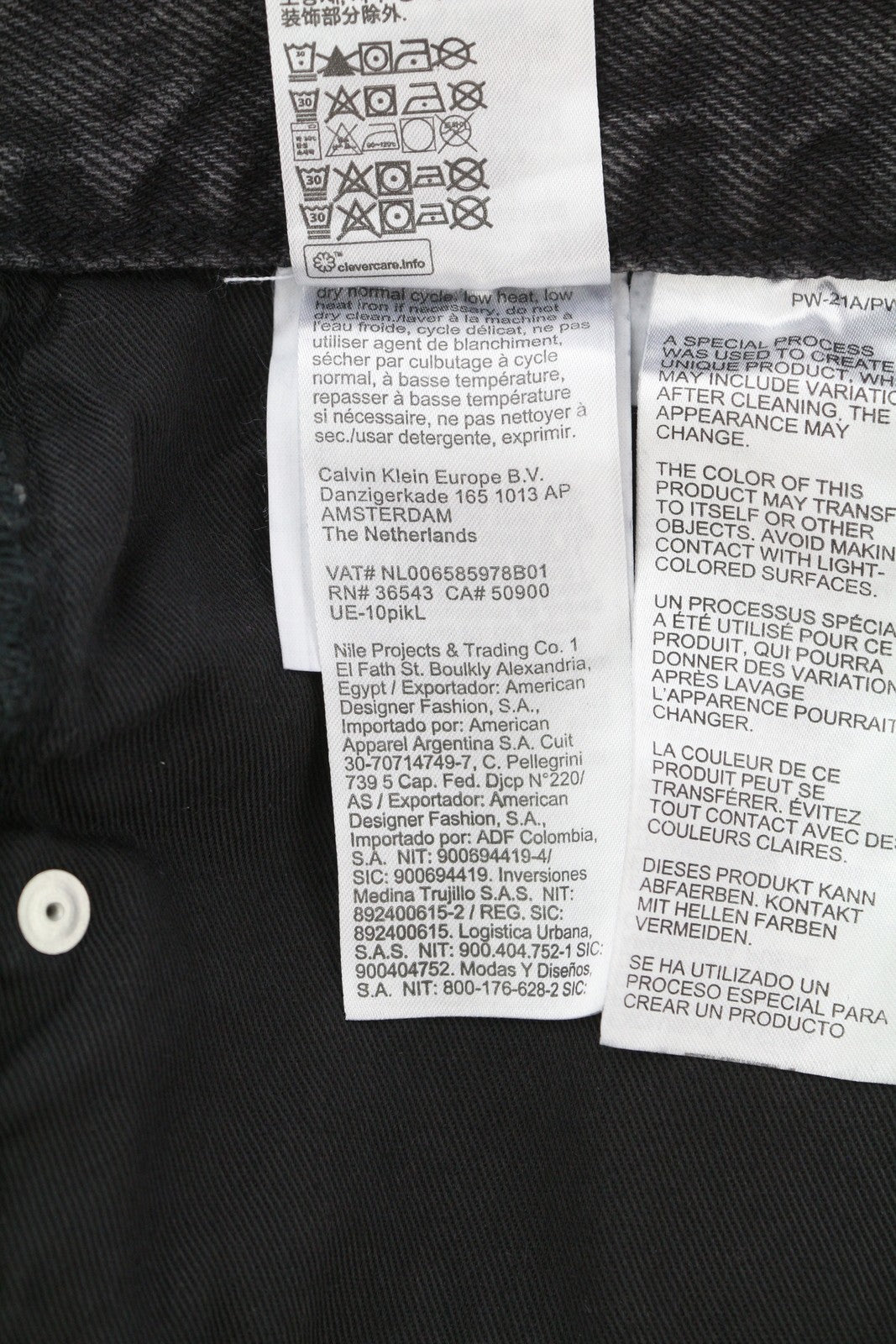 CALVIN KLEIN 90-ųjų tiesūs vyriški džinsai W32 juodi su užtrauktuku ir kišenėmis džinsinio audinio, rekomenduojama kaina – 119 € 