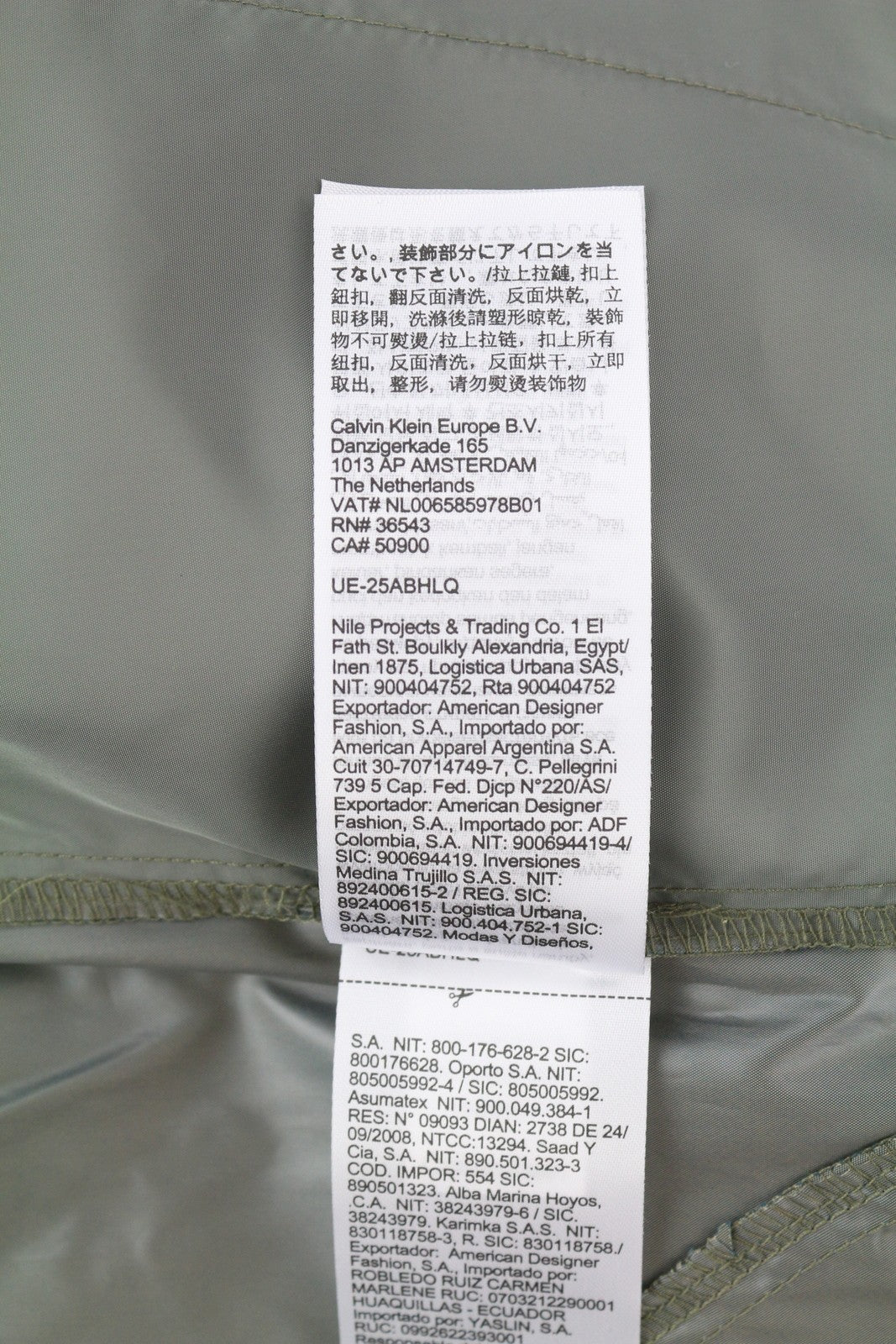 CALVIN KLEIN vyriškos kelnės XL dydžio, pilkos, elastingo juosmens, blizgaus stiliaus, plonos, su užtrauktuku, krovininės. 