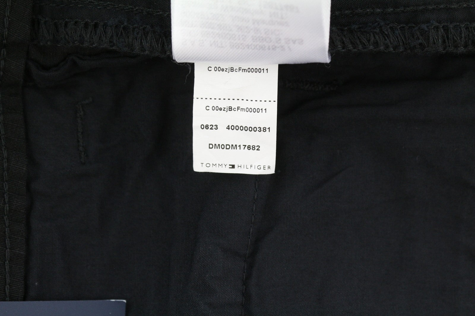 TOMMY HILFIGER Aiden Baggy Cargo vyriškos kelnės W32/L32 juodos tekstūruotos užtrauktuku