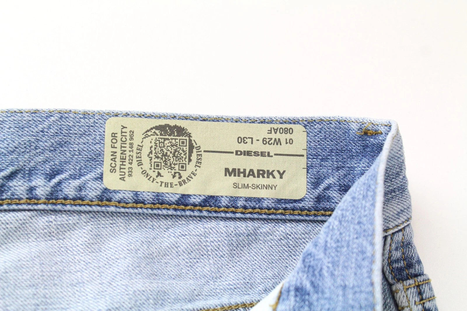 DIESEL Mharky 080AF vyriški W29 L30 mėlyni aptempti medvilniniai džinsai 