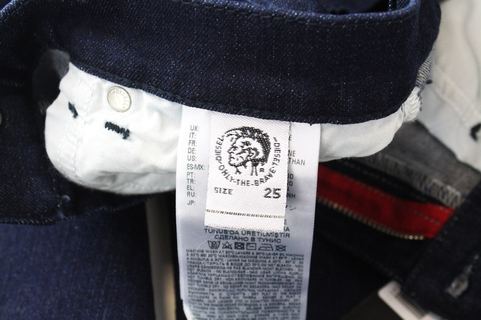 DIESEL Niclah 084CG Women's Blue Cotton Stretch Jeans W25 L32 Straight Fit