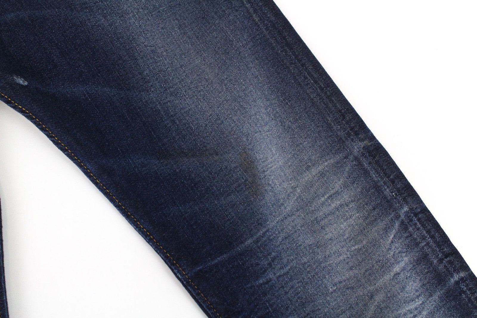 DIESEL Buster 069AH vyriški džinsai W27/L30 mėlyni, siaurėjantys, dirbtinio apnašų efekto 