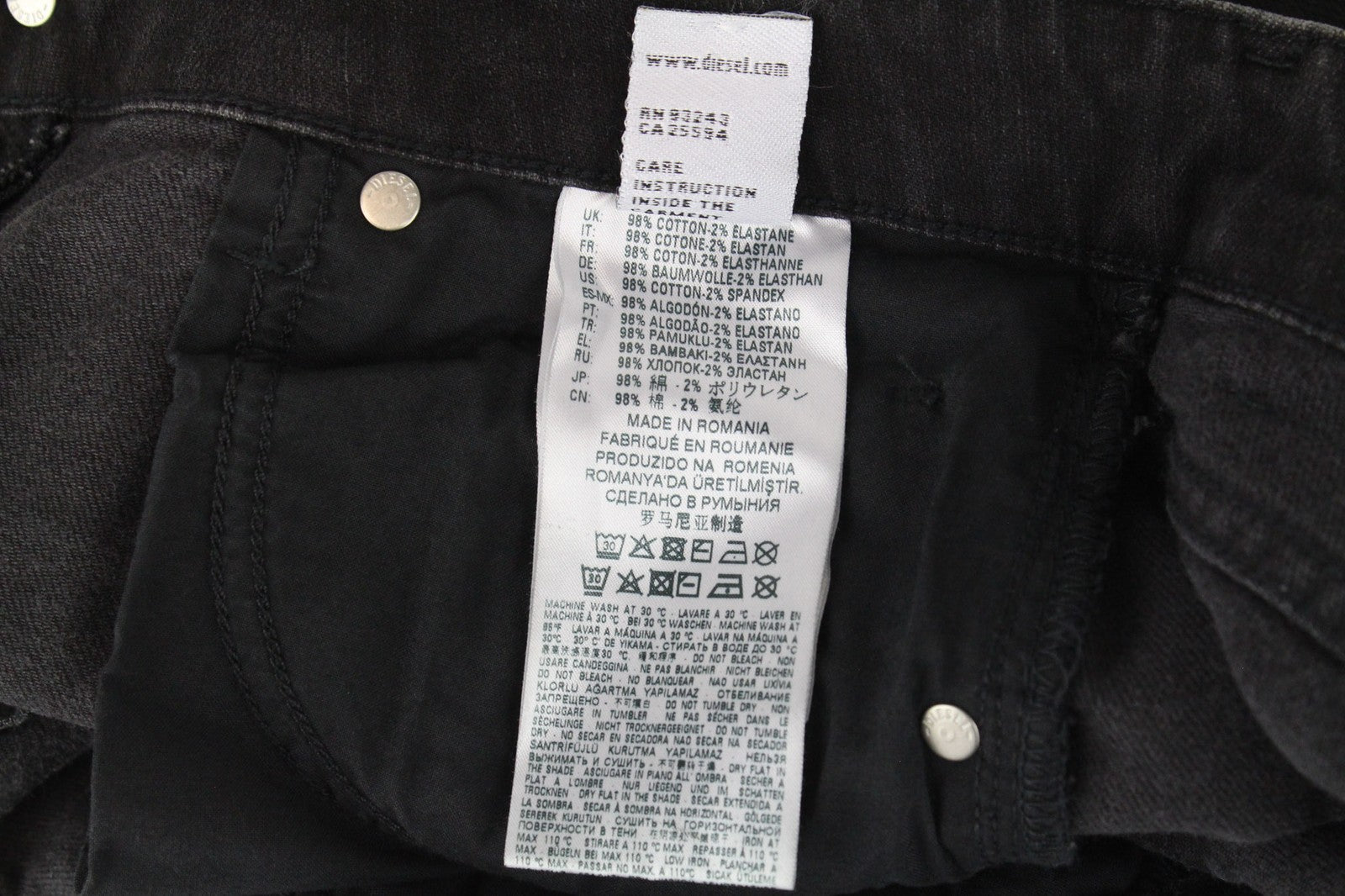 DIESEL Aryel 069JD Women's W25/L32 Straight Stretch Fit Black Button-Fly