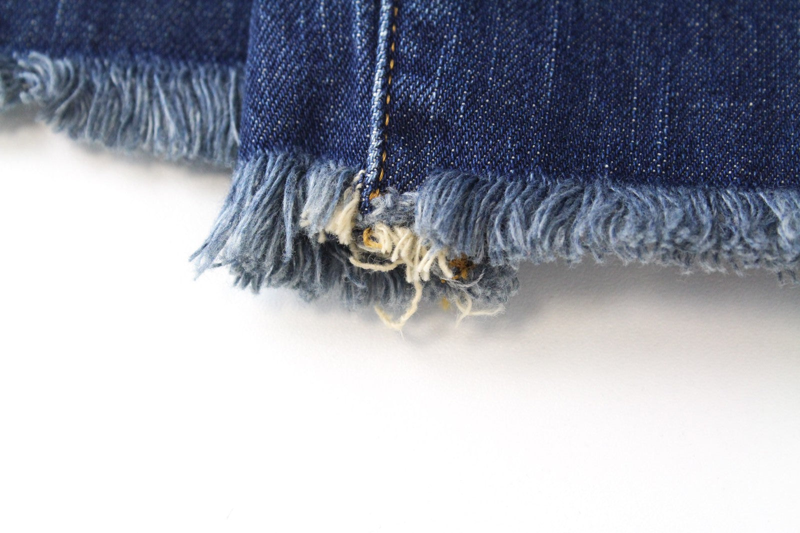 DIESEL D-Earlie 089AR Women's Jeans W23/L30 Blue Cropped Cotton Stretch