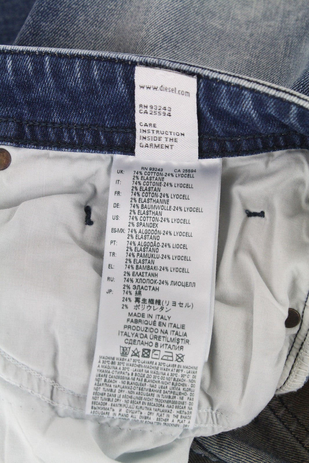 DIESEL Buster 081AQ vyriški džinsai W29/L32 mėlyni, ploni, siaurėjantys, su dirbtiniais dryžiais 