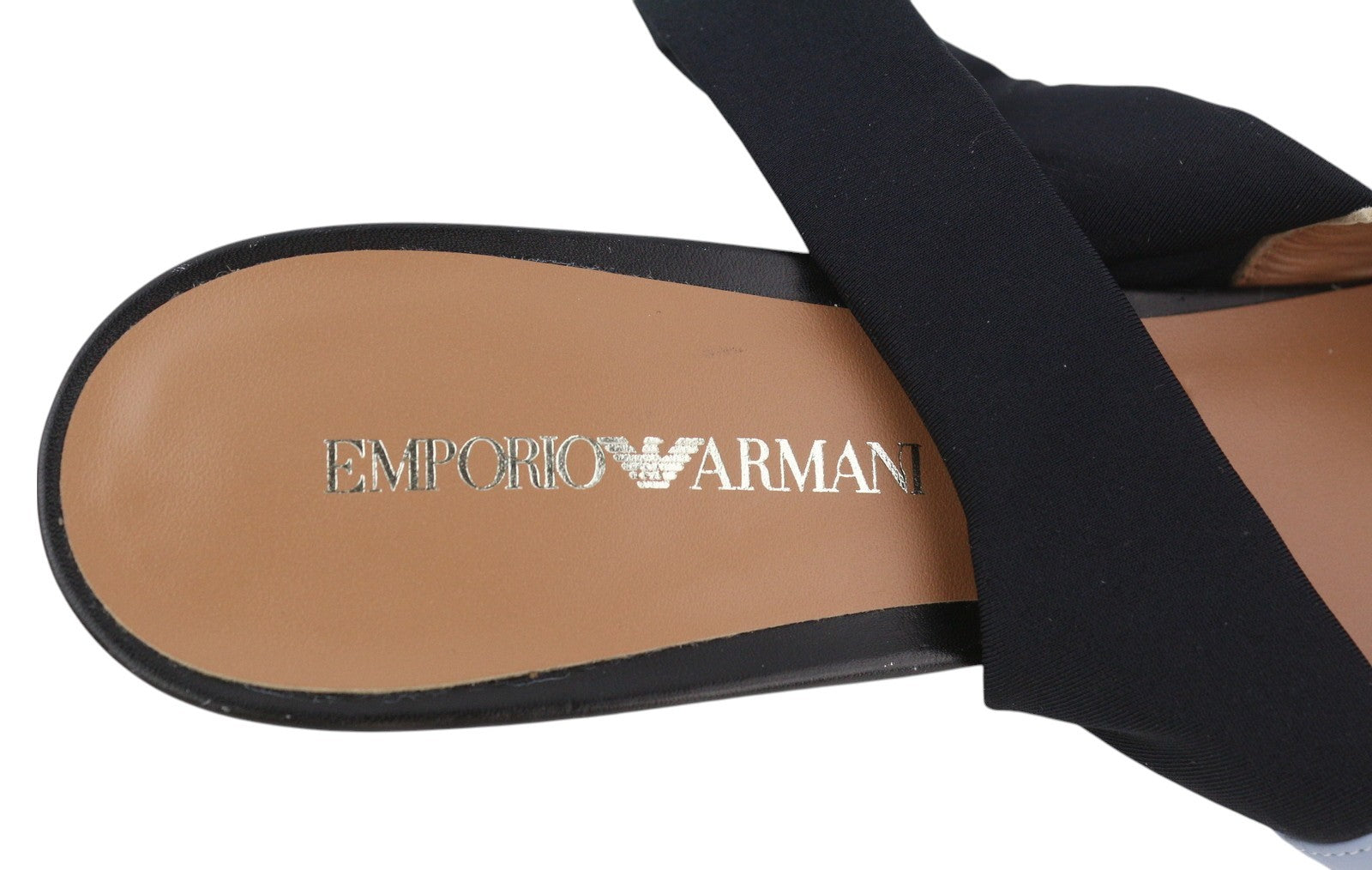 EMPORIO ARMANI moteriški aukštakulniai, 37 dydis, mėlyna oda, smaili nosis, užsegami logotipu, laisvalaikio stiliaus. 