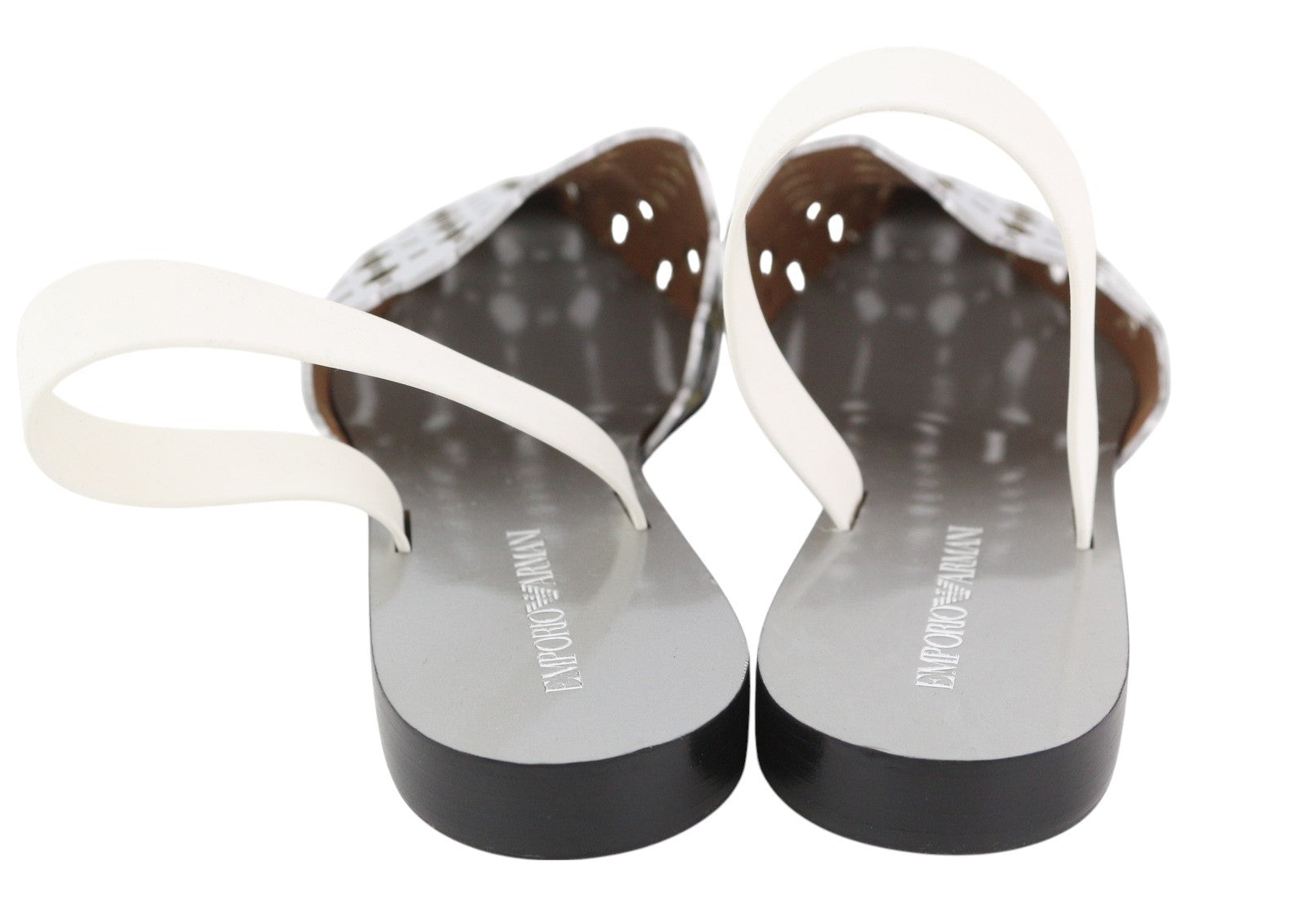 EMPORIO ARMANI X3D255 moteriški bateliai be kulno, 37 dydžio, blizgantys sidabriniai, užsegami, smailiu nosimi. 