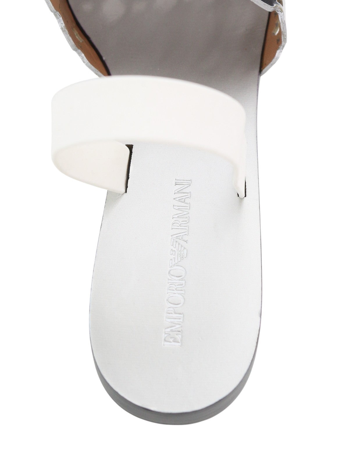 EMPORIO ARMANI X3D255 moteriški bateliai be kulno, 37 dydžio, blizgantys sidabriniai, užsegami, smailiu nosimi. 