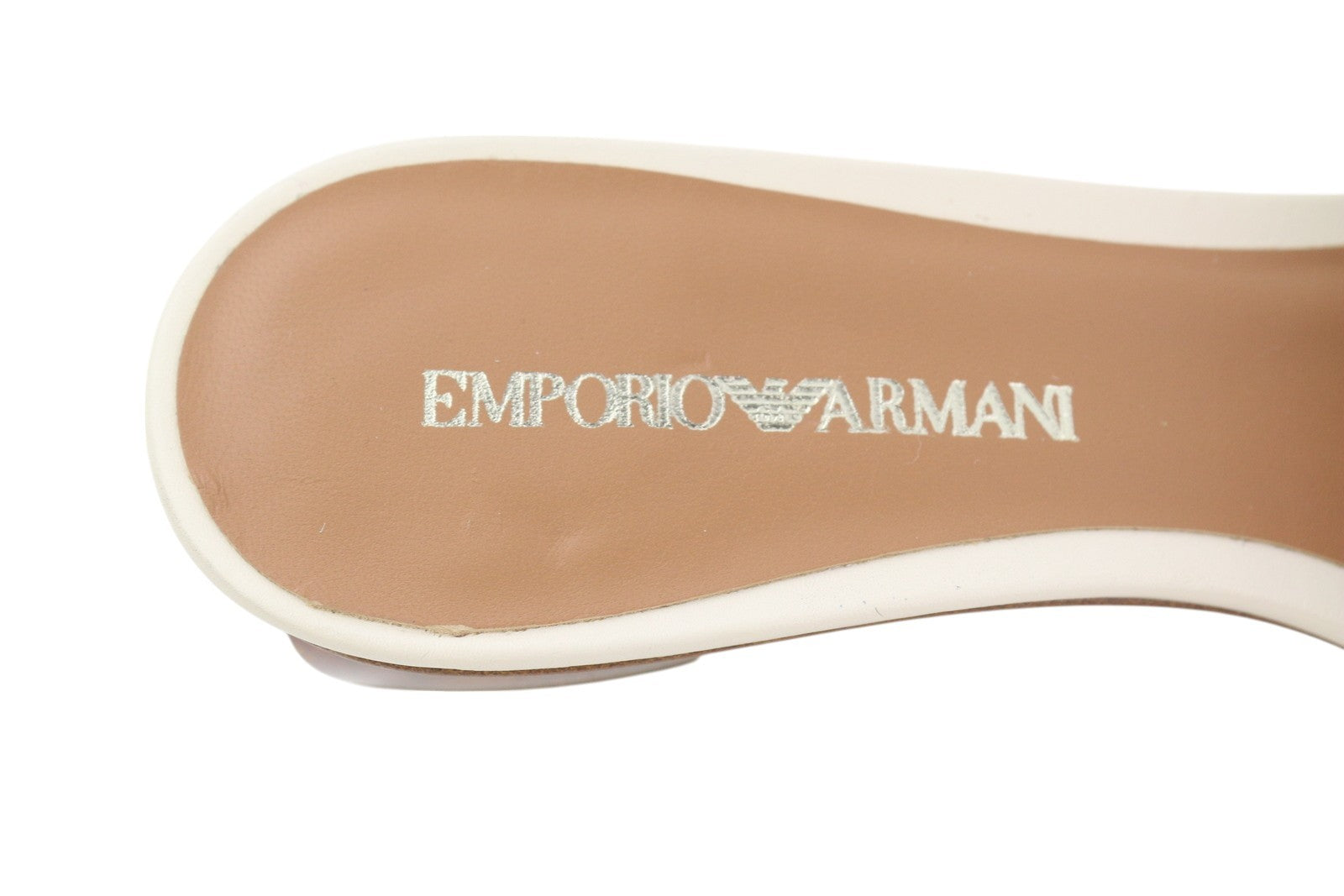 EMPORIO ARMANI X3P694 moteriški bateliai be kulno, 37 dydžio, baltos odos, su kutais ir užsegamais aukštakulniais. 
