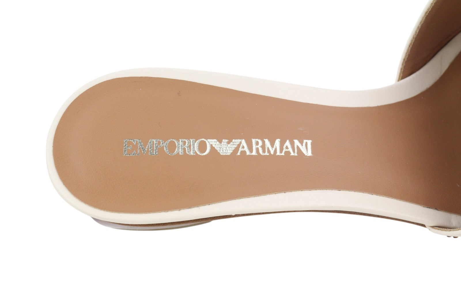 EMPORIO ARMANI X3P694 moteriški bateliai be kulno, 37 dydžio, baltos odos, su kutais ir užsegamais aukštakulniais. 