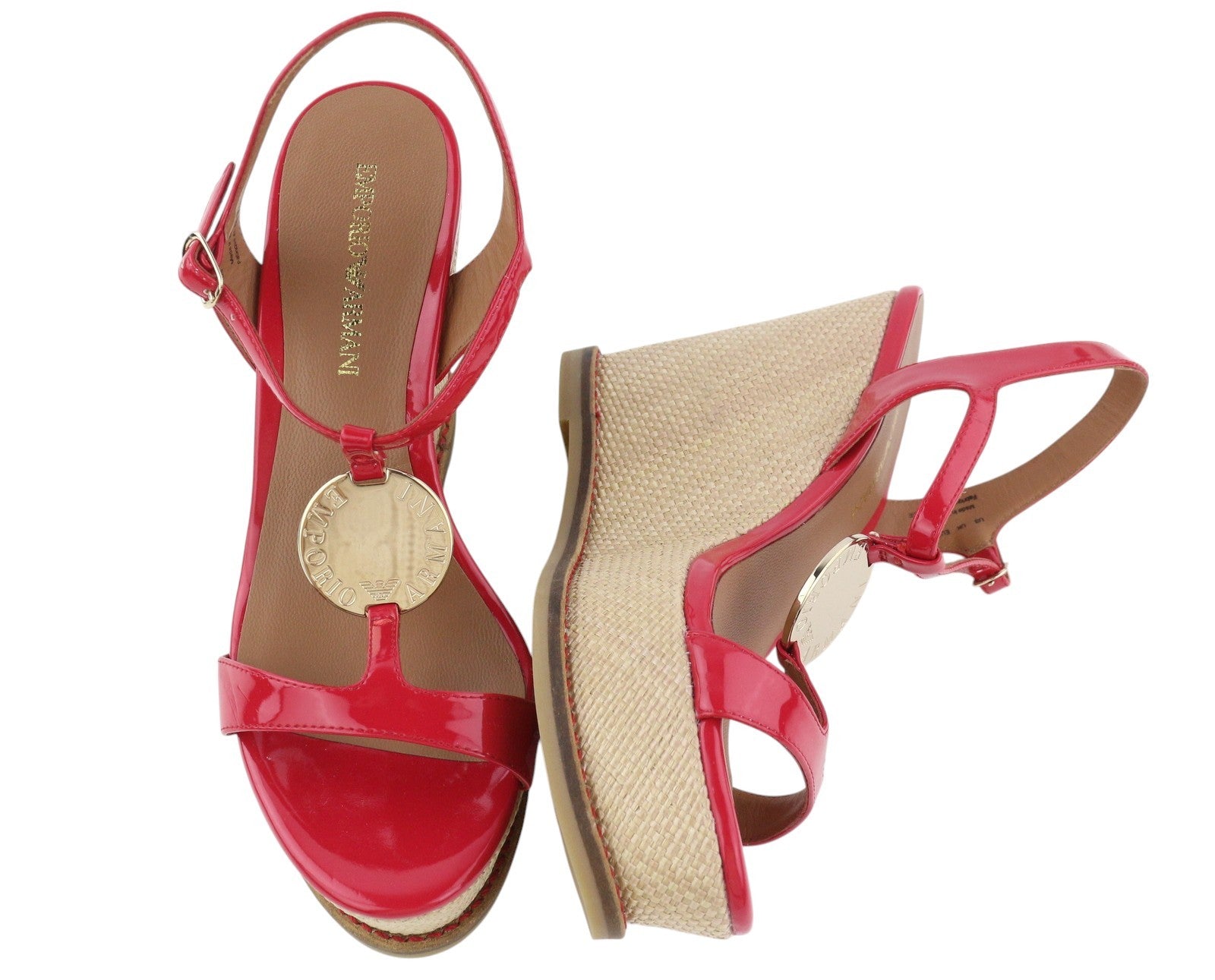 EMPORIO ARMANI X3U067 moteriškos basutės, 37 €, raudonos lakuotos odos, pleišto formos kulnas, laisvalaikio stiliaus. 