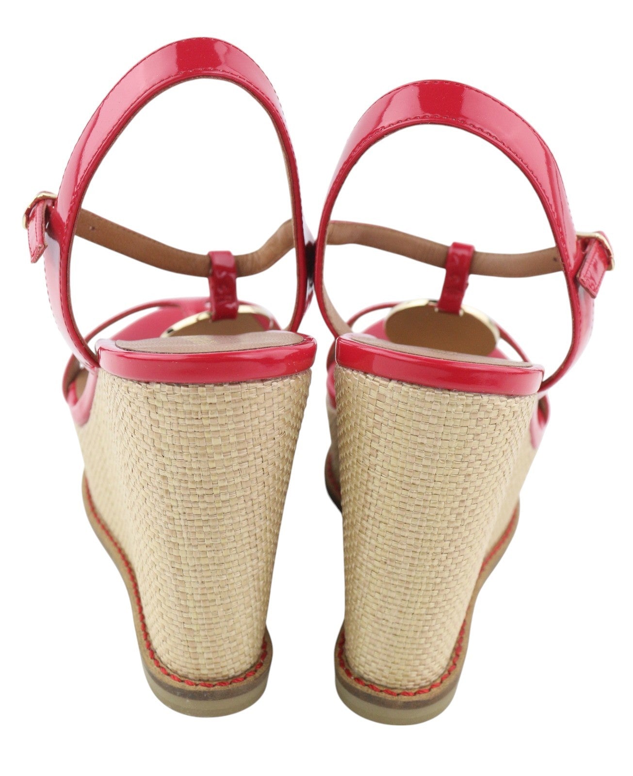 EMPORIO ARMANI X3U067 moteriškos basutės, 37 €, raudonos lakuotos odos, pleišto formos kulnas, laisvalaikio stiliaus. 