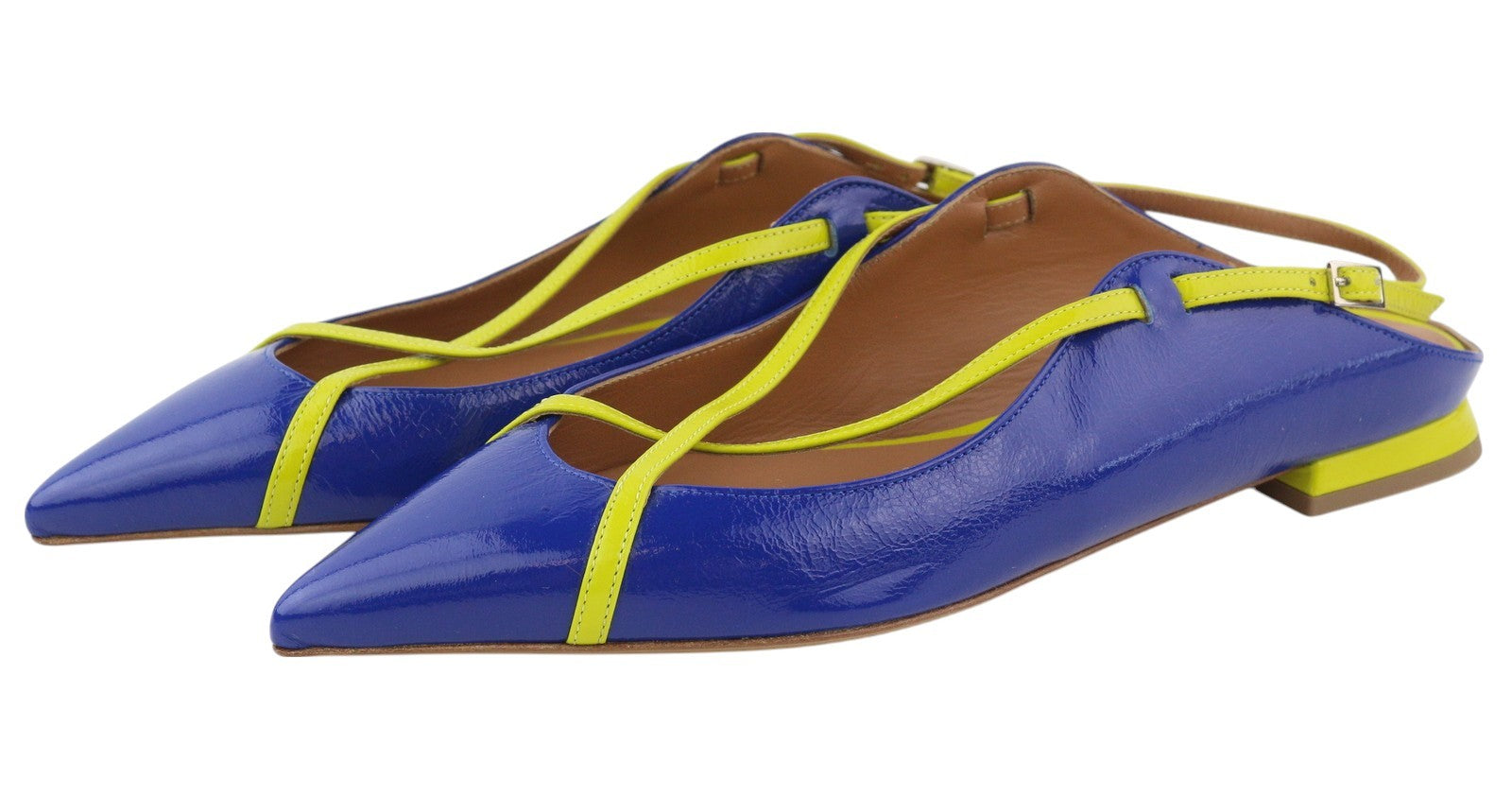 EMPORIO ARMANI X3D235 moteriški bateliai be kulno, EU37, blizgios odos, smailios nosies, su dirželiu sagtimi. 