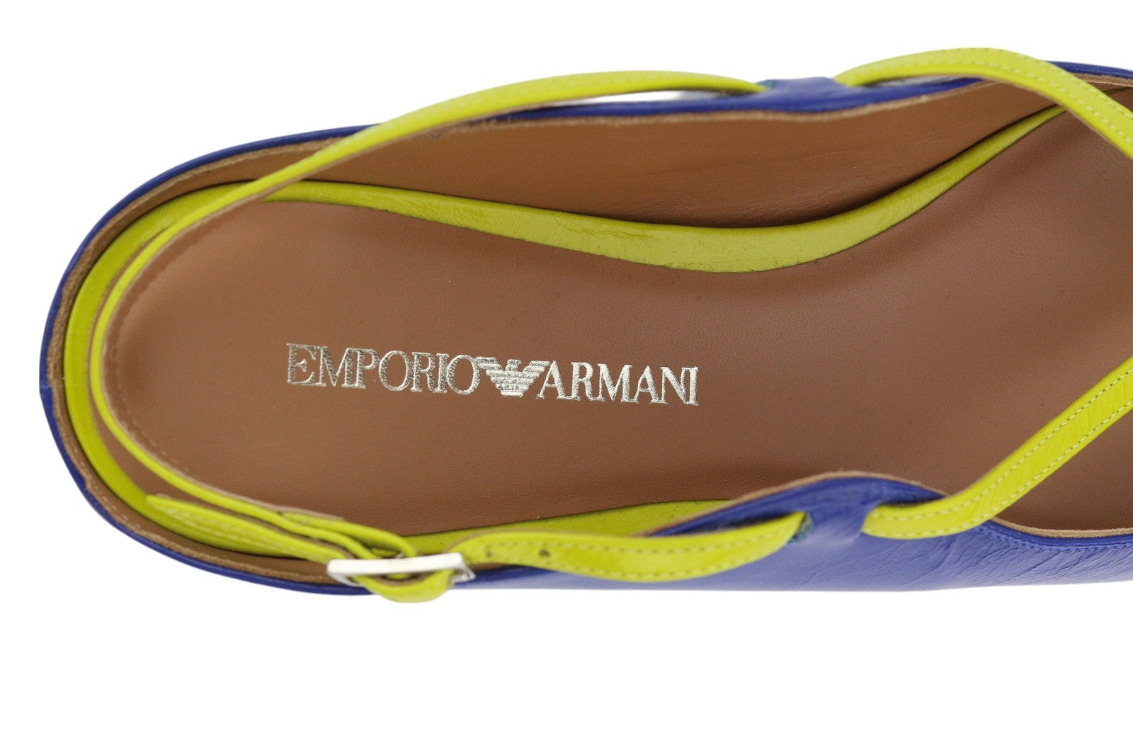 EMPORIO ARMANI X3D235 moteriški bateliai be kulno, EU37, blizgios odos, smailios nosies, su dirželiu sagtimi. 
