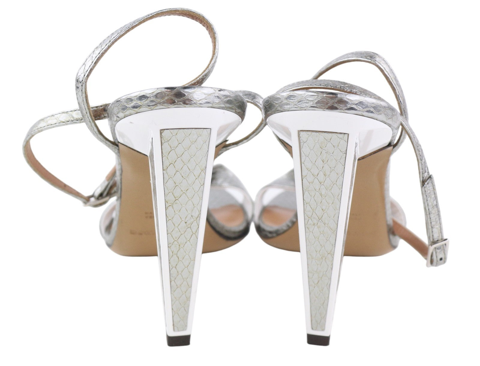 EMPORIO ARMANI moteriški aukštakulniai, 37 €, sidabrinės odos atviros nosies sagtimi basutės 