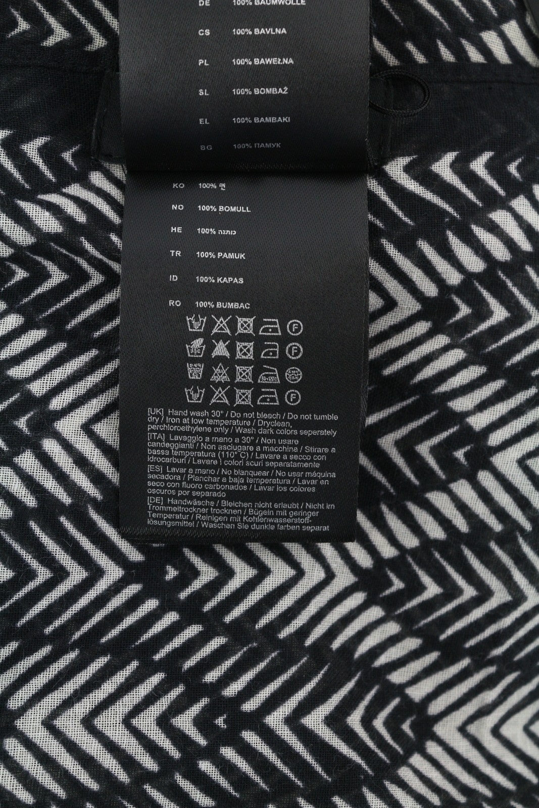 ANTONY MORATO moteriškas šalikas OS juodas medvilninis raštuotas apdangalas laisvalaikio tamsus unisex 