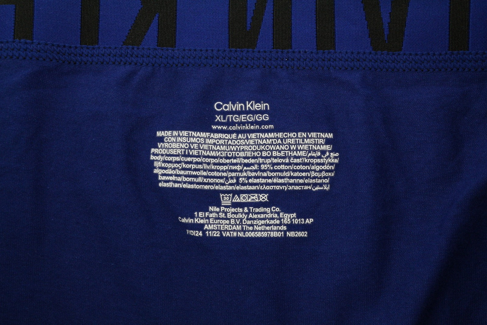 CALVIN KLEIN vyriški apatiniai XL dydžio glaudės. Kūną apibrėžiančio kirpimo medvilninės tamprios kelnaitės, 2 vnt. 