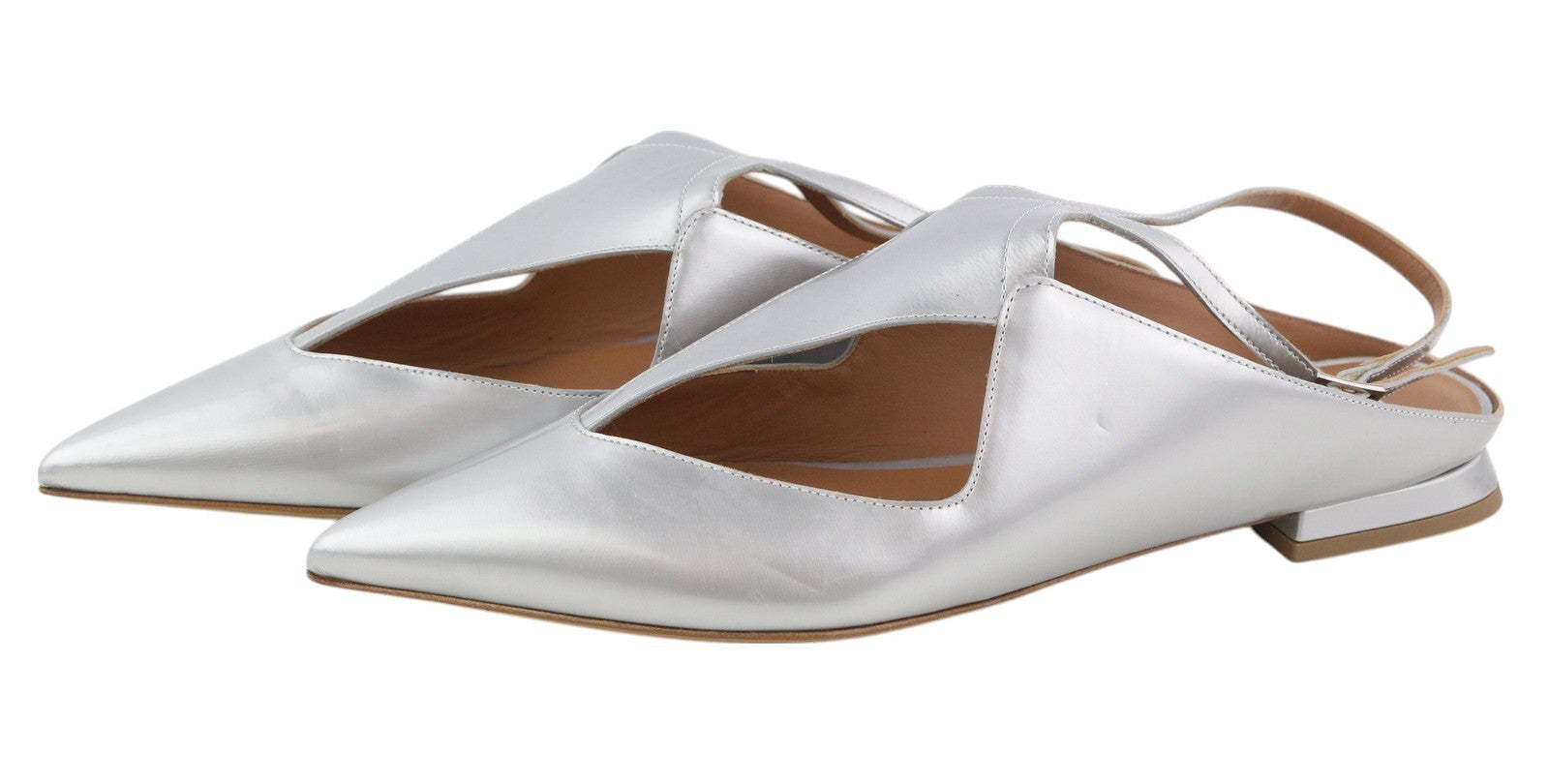 EMPORIO ARMANI X3D234 moteriški bateliai be kulno, 37 dydžio, sidabrinės spalvos, smailios nosies, sagtimi. 