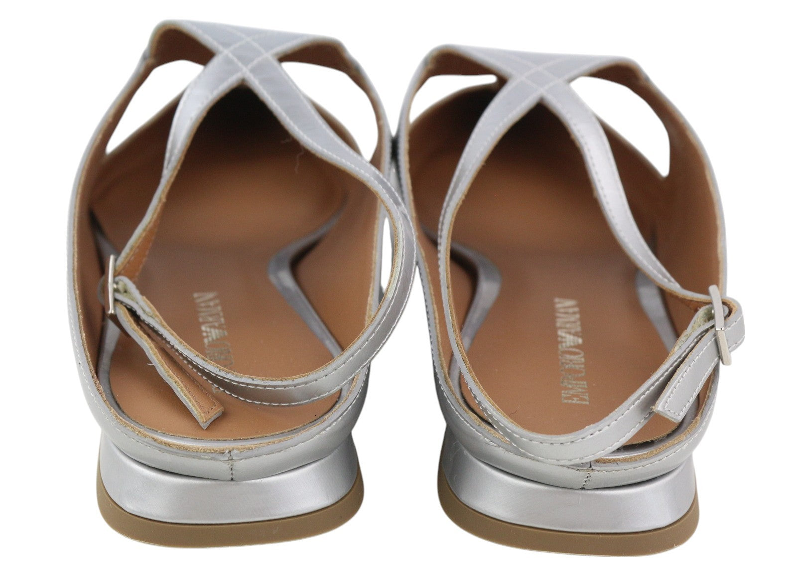 EMPORIO ARMANI X3D234 moteriški bateliai be kulno, 37 dydžio, sidabrinės spalvos, smailios nosies, sagtimi. 