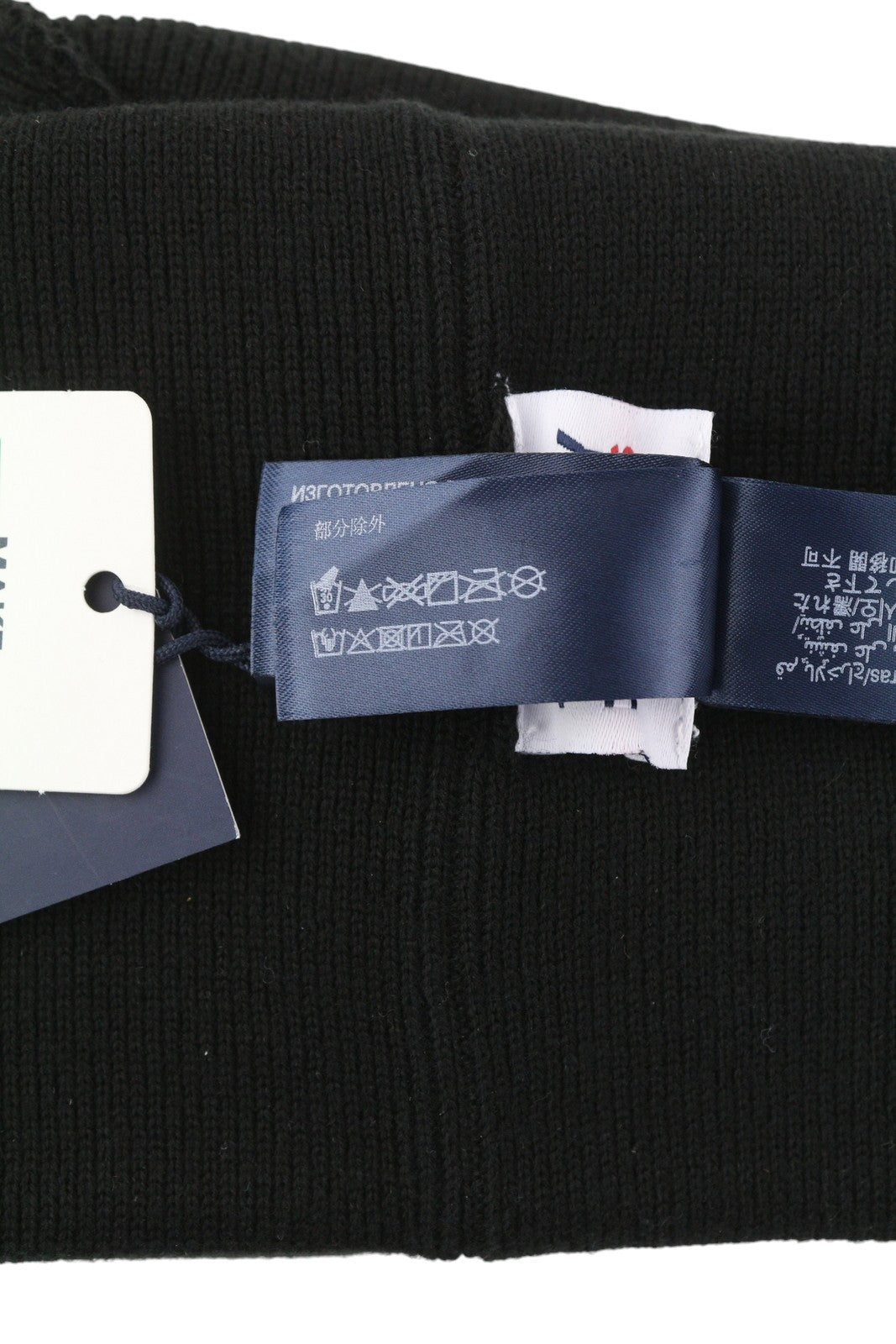 TOMMY HILFIGER kepurė vyrams, juoda, tvirtai megzta, su siuvinėtu logotipu, kasdieninė kaina – 79 € 