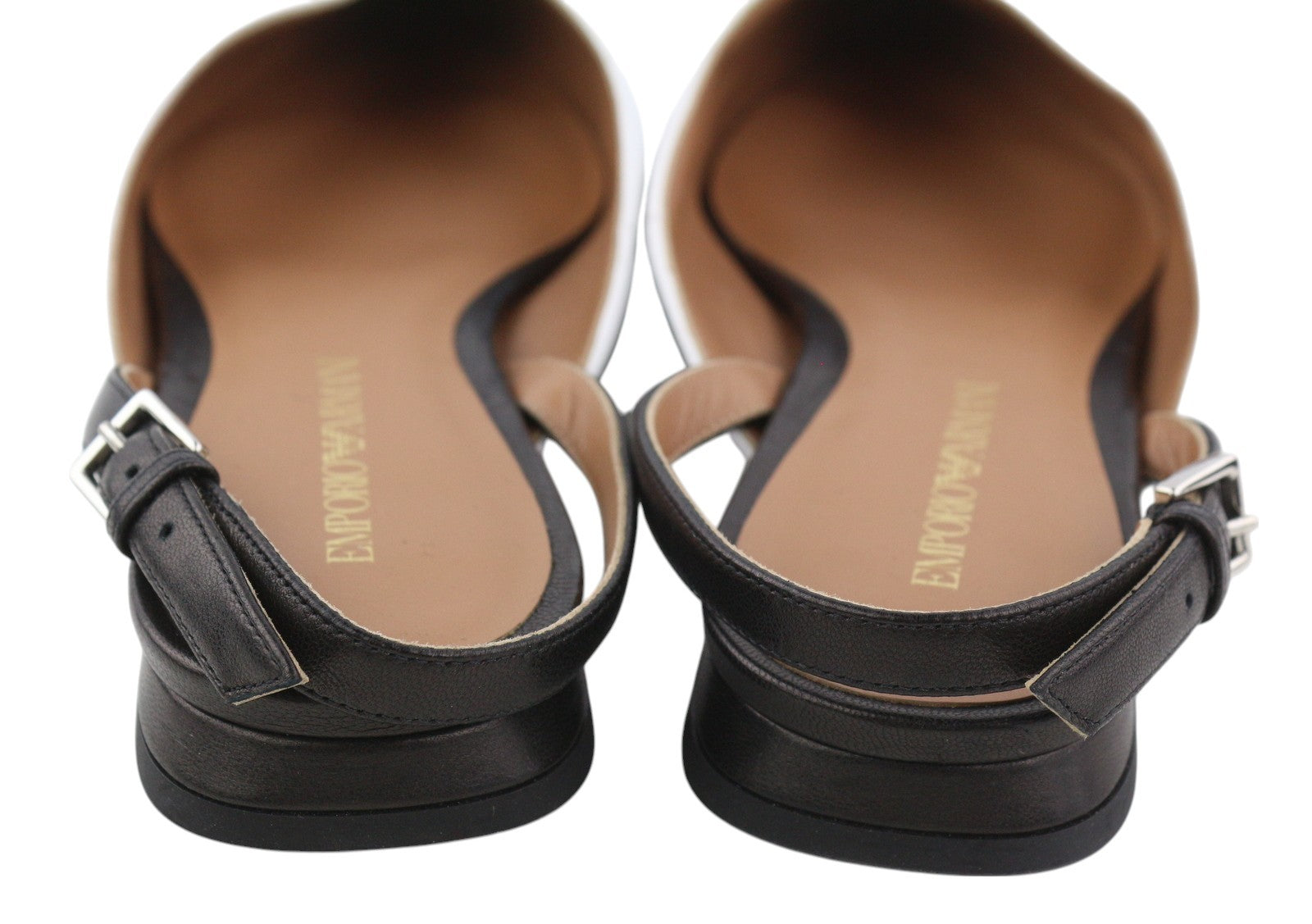 EMPORIO ARMANI X3D247 moteriški bateliai be kulno, 37 dydžio, baltos odos, smailios nosies, su logotipu, balerinos. 