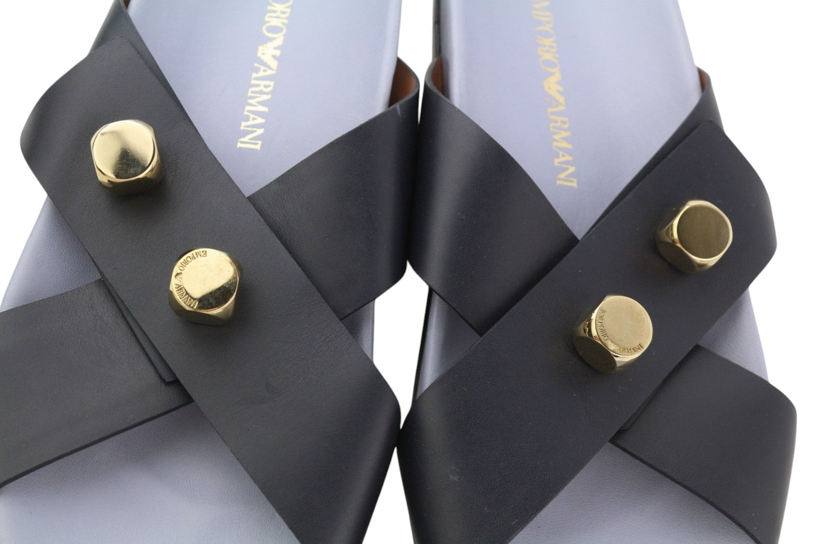 EMPORIO ARMANI moteriški bateliai su odiniais bateliais, 37 dydis, juodos spalvos, su šuns atspalvio detalėmis, įmaunami kvadratėliais. 