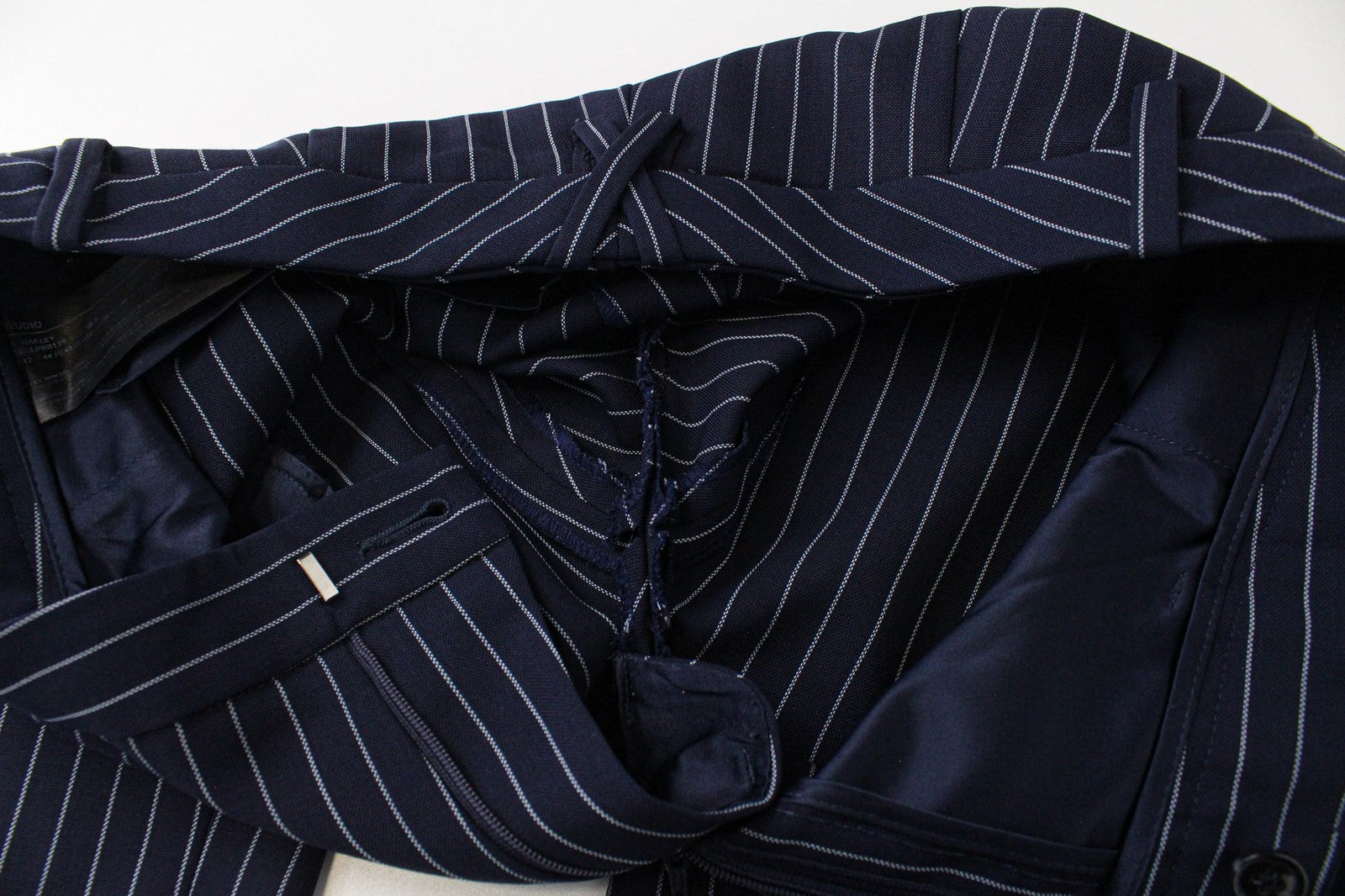 SUISTUDIO Oakley moteriškos kelnės UK12S tamsiai mėlynos dryžuotos grynos vilnos klostuotos kelnės 