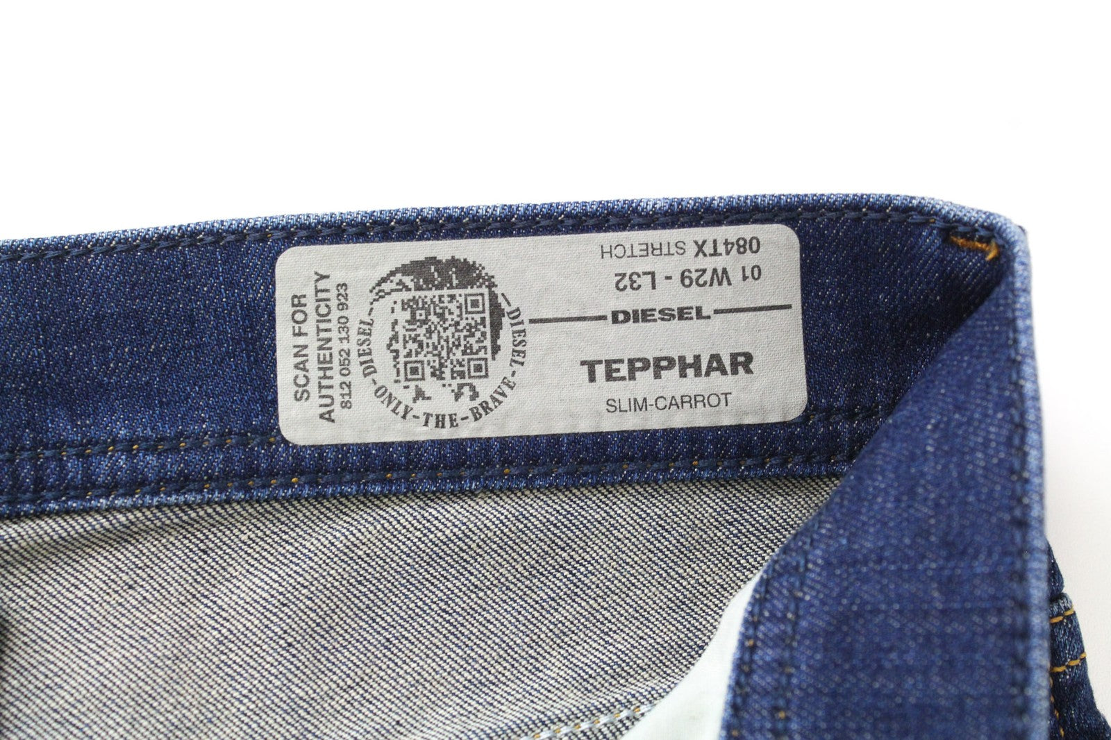 DIESEL Tepphar 084TX vyriški batai W29/L32 plėšyti, ploni, morkų rašto, tamprūs, mėlyni 