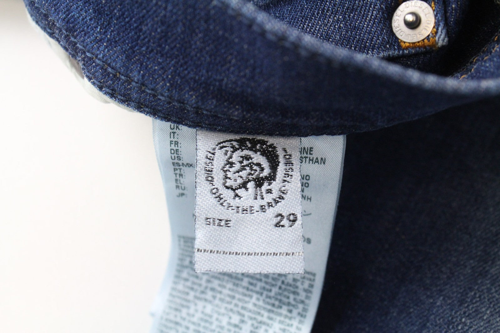 DIESEL Tepphar 084TX vyriški batai W29/L32 plėšyti, ploni, morkų rašto, tamprūs, mėlyni 