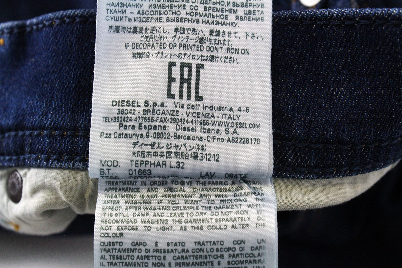 DIESEL Tepphar 084TX vyriški batai W29/L32 plėšyti, ploni, morkų rašto, tamprūs, mėlyni 