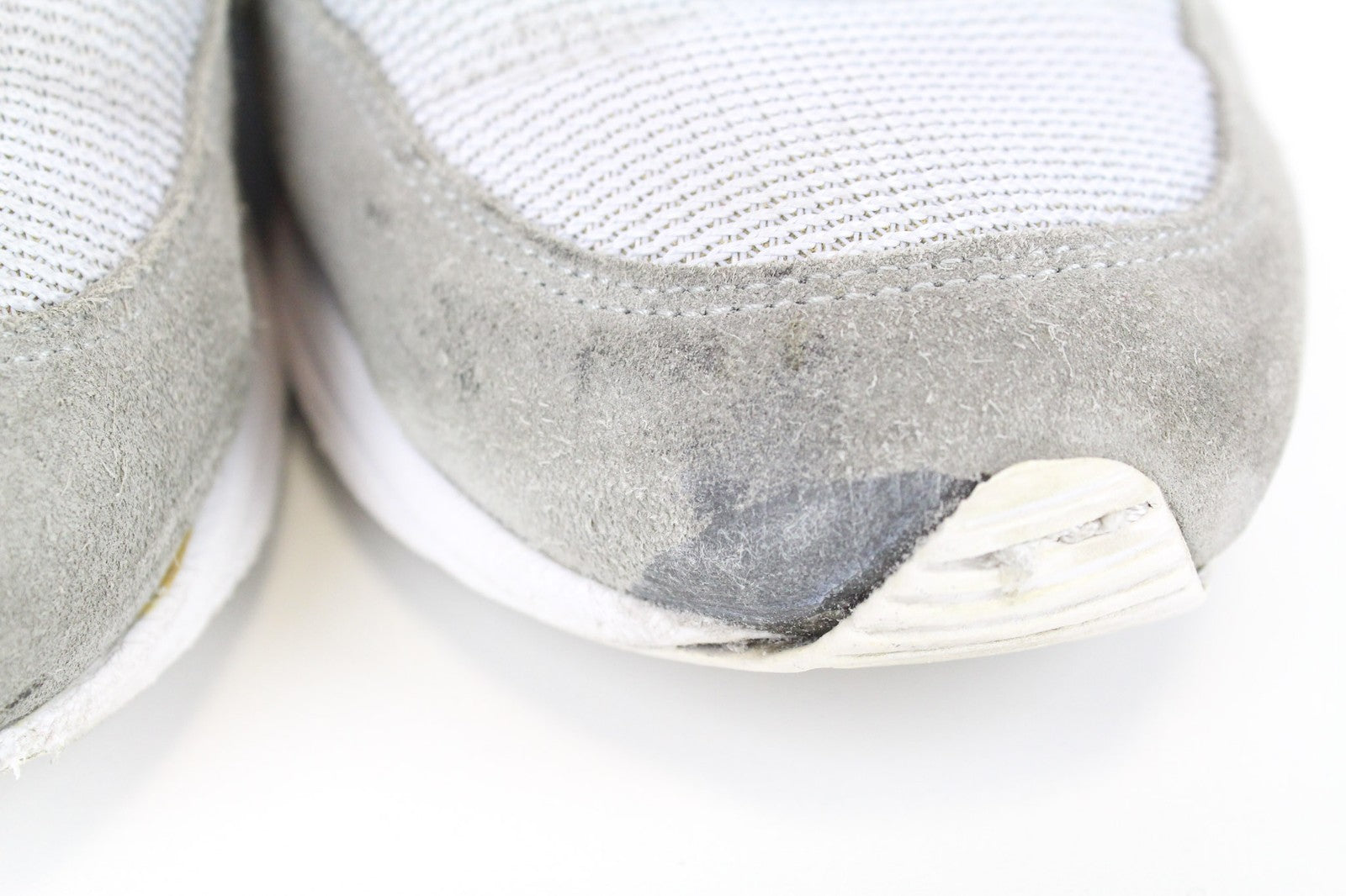 „SUITSUPPLY“ vyriški sportbačiai, EU43, šviesiai pilki, žemapadžiai odiniai, suvarstomi „Vibram“ sportbačiai 