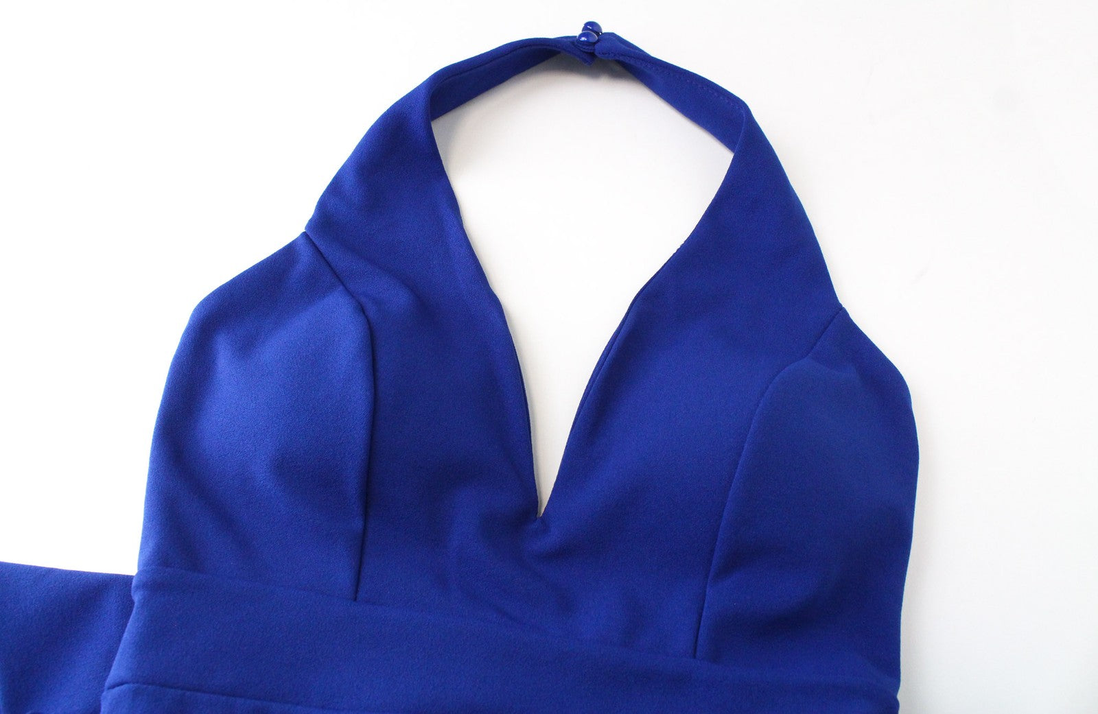 WAL G moteriška suknelė S mėlyna maksi suknelė su V formos iškirpte, platėjančia apranga. 