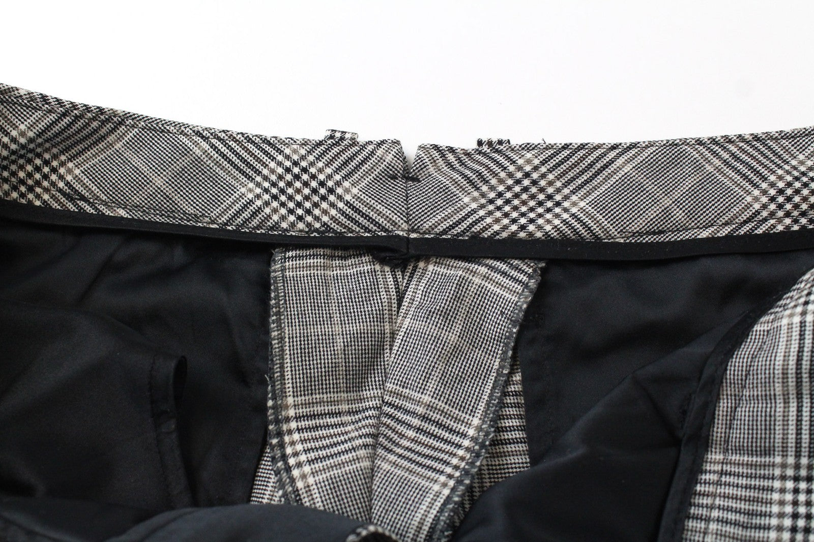 SUISTUDIO Robin moteriškos kelnės UK12S smėlio spalvos vilnos kašmyro languotas plonas kirpimas 