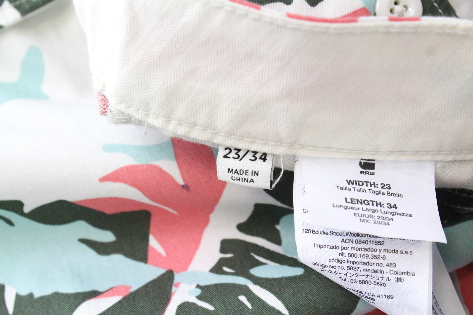 G-STAR RAW Army-S moteriškos kelnės W23/L34 baltos medvilninės siaurėjančios kelnės su lapų raštu 