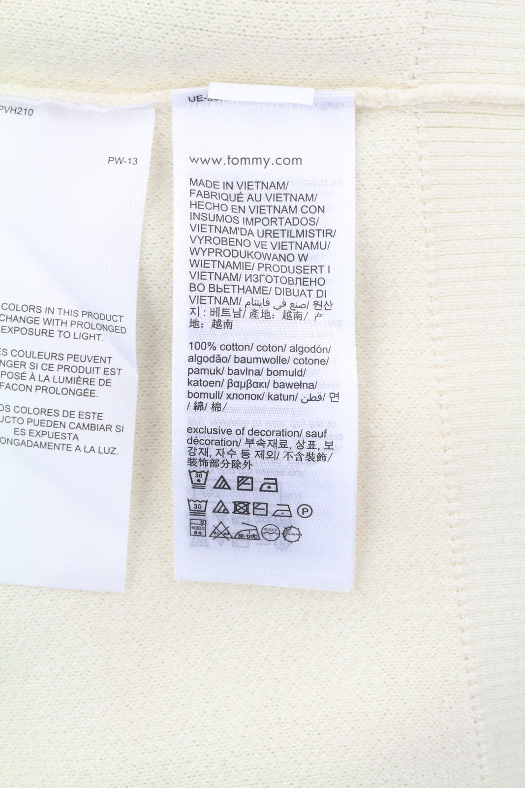 TOMMY HILFIGER Monotype Colourblock Crew Neck vyriškas megztinis XL dydžio megztinis, rekomenduojama kaina – 139 € 