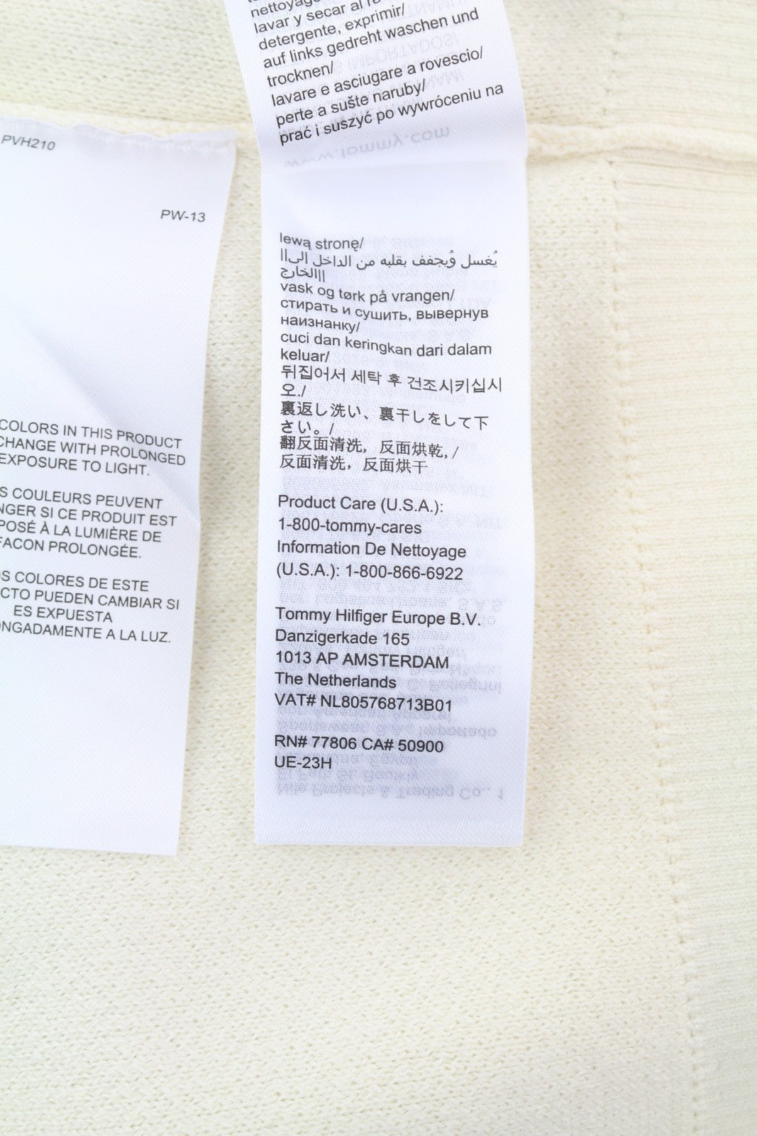 TOMMY HILFIGER Monotype Colourblock Crew Neck vyriškas megztinis XL dydžio megztinis, rekomenduojama kaina – 139 € 