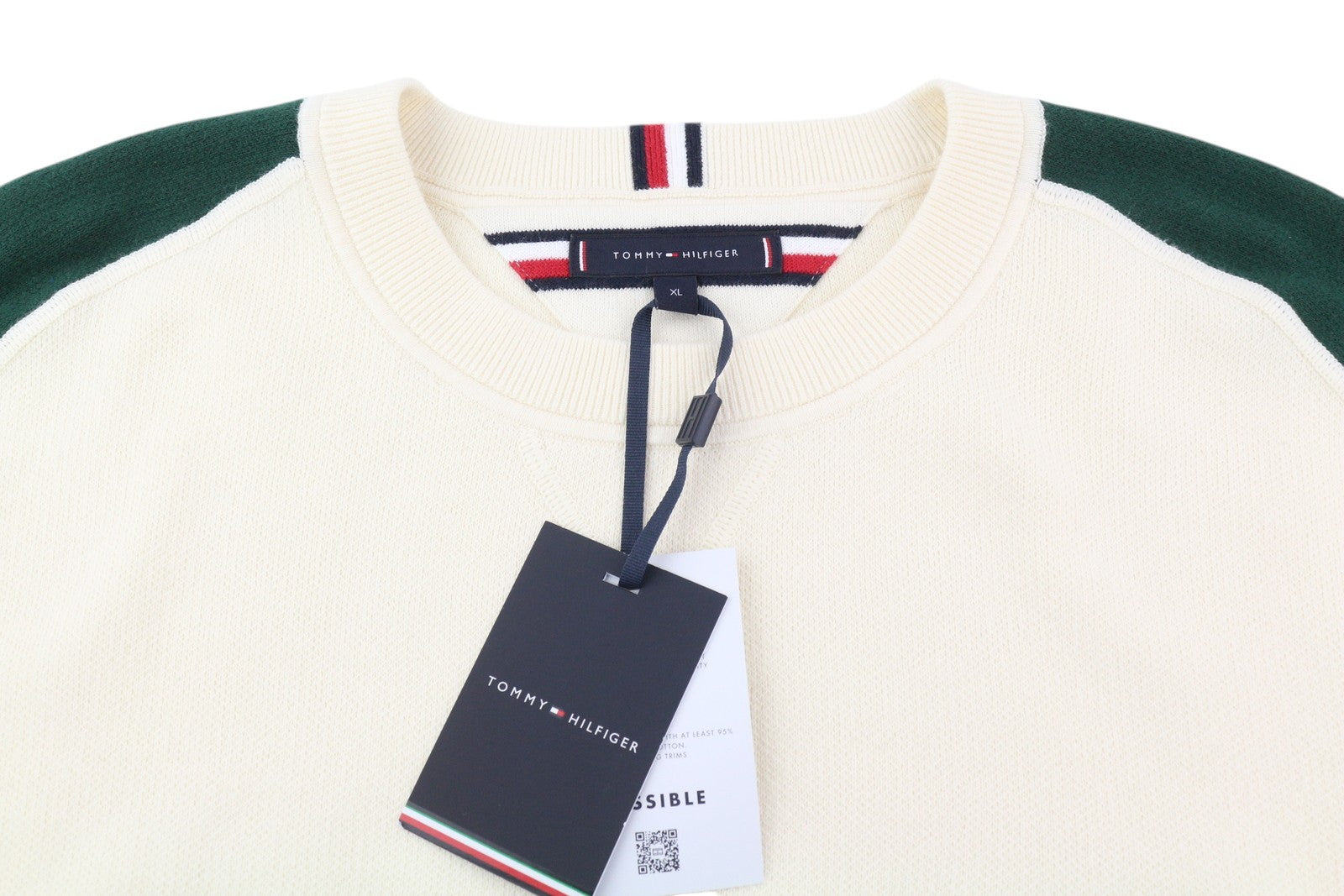 TOMMY HILFIGER Monotype Colourblock Crew Neck vyriškas megztinis XL dydžio megztinis, rekomenduojama kaina – 139 € 