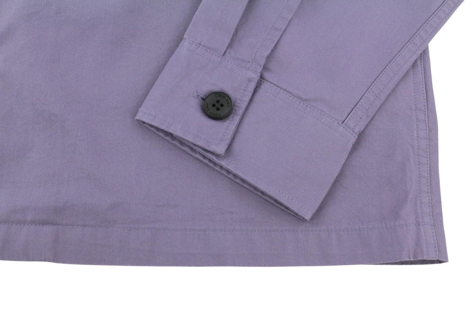 CALVIN KLEIN vyriški marškinėliai M, smėlio spalvos, su sagomis užsegamomis, išskleistomis kišenėmis, marškinėliai be uždangalų, rekomenduojama kaina – 119 € 