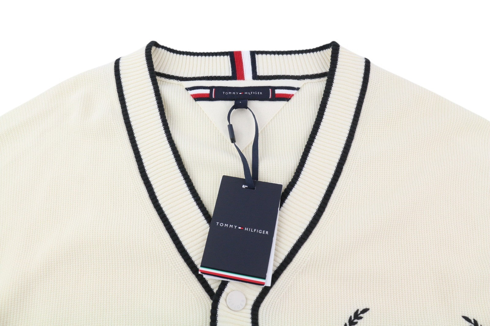 TOMMY HILFIGER Monotype Tipped vyriškas megztinis L dramblio kaulo spalvos su sagomis ir tvirtu megztu kardiganu 