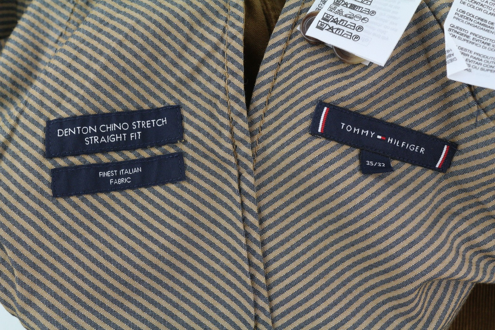 TOMMY HILFIGER Denton Chino Corduroy vyriškos kelnės W35/L32 tiesaus kirpimo, rekomenduojama kaina – 139 € 