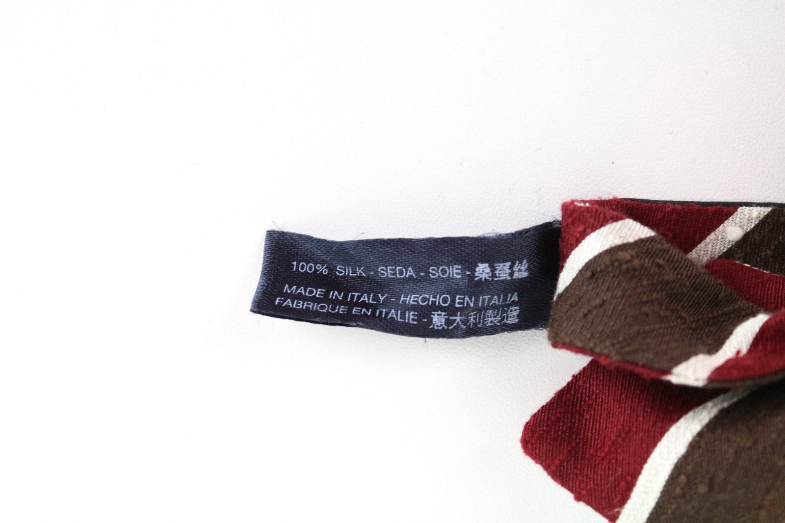 SUITSUPPLY vyriška peteliškė ~48 cm ruda raudona balta dryžuota gryno šilko oficiali drugelio formos 