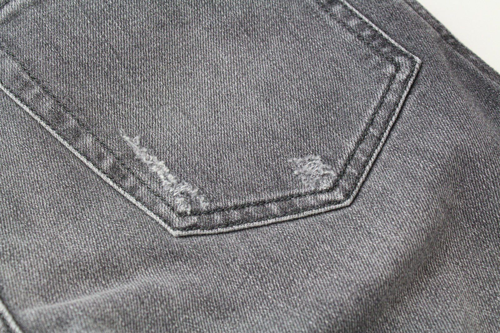 DIESEL D-Eetar 0890F vyriški džinsai W26/L30 berniukams, siaurėjantys pilki, tamprūs, plėšyti medvilniniai džinsai 