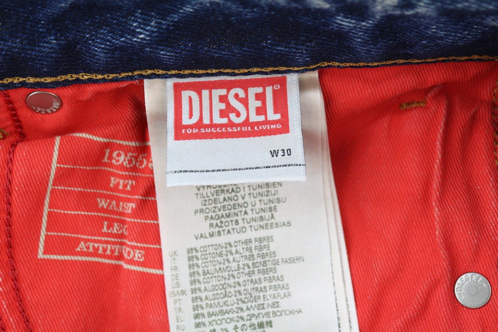 DIESEL 1955 09E10 vyriški džinsai W30/L32 mėlyni, tiesaus kirpimo, su gobtuvu, RRP 375 USD 