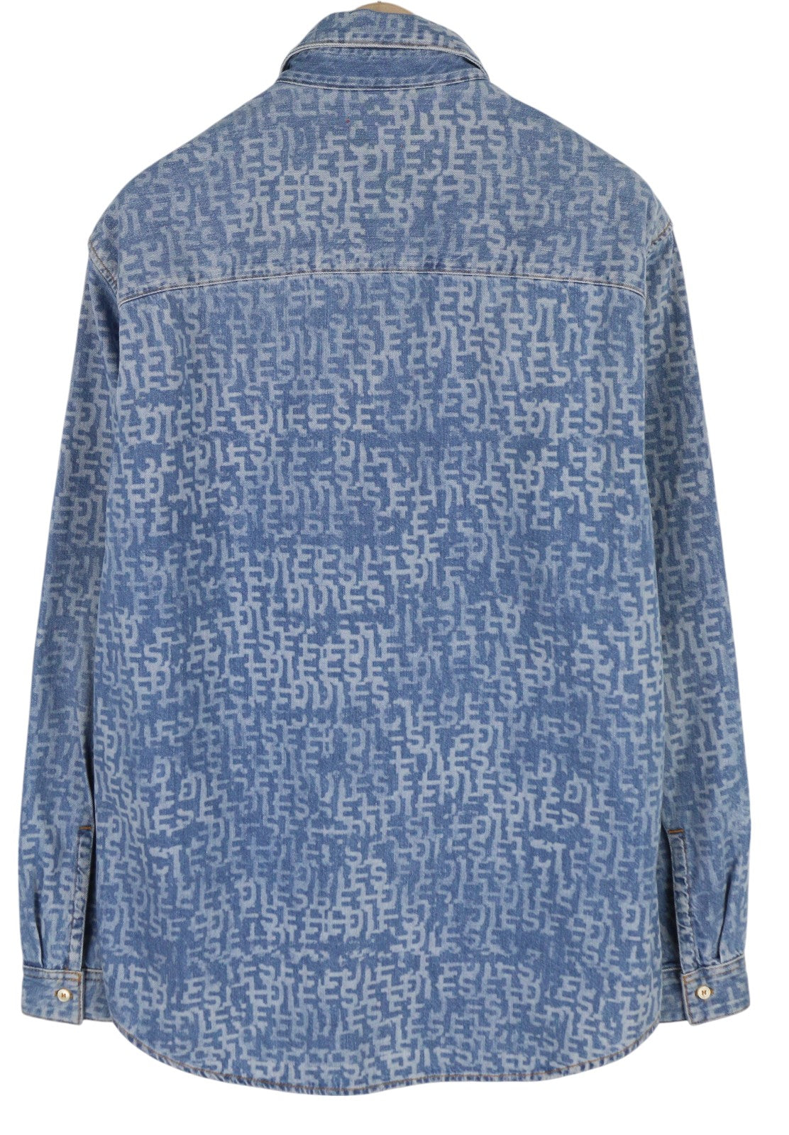 DIESEL D-Simply vyriški marškinėliai, L dydžio, mėlyni, džinsinio audinio, raštuoti, plataus kaklo, su sagomis. Rekomenduojama kaina – 179 €.