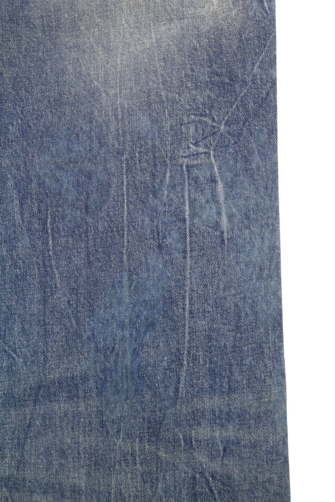 R13 Jane moteriški džinsai, 27 Kelly tamprūs, tiesūs, platėjantys, skalbti, išblukę, užtrauktukai. Rekomenduojama kaina – 645 €. 