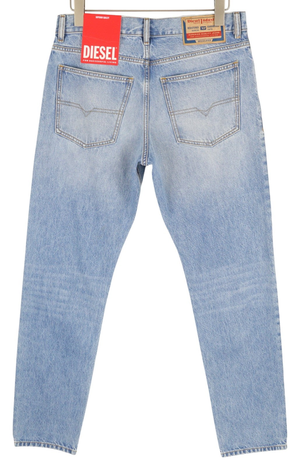 DIESEL 1995 D-Sark 09I29 vyriški džinsai W32/L32 mėlyni, ploni, tiesūs, skalbti, rekomenduojama kaina – 246 USD 