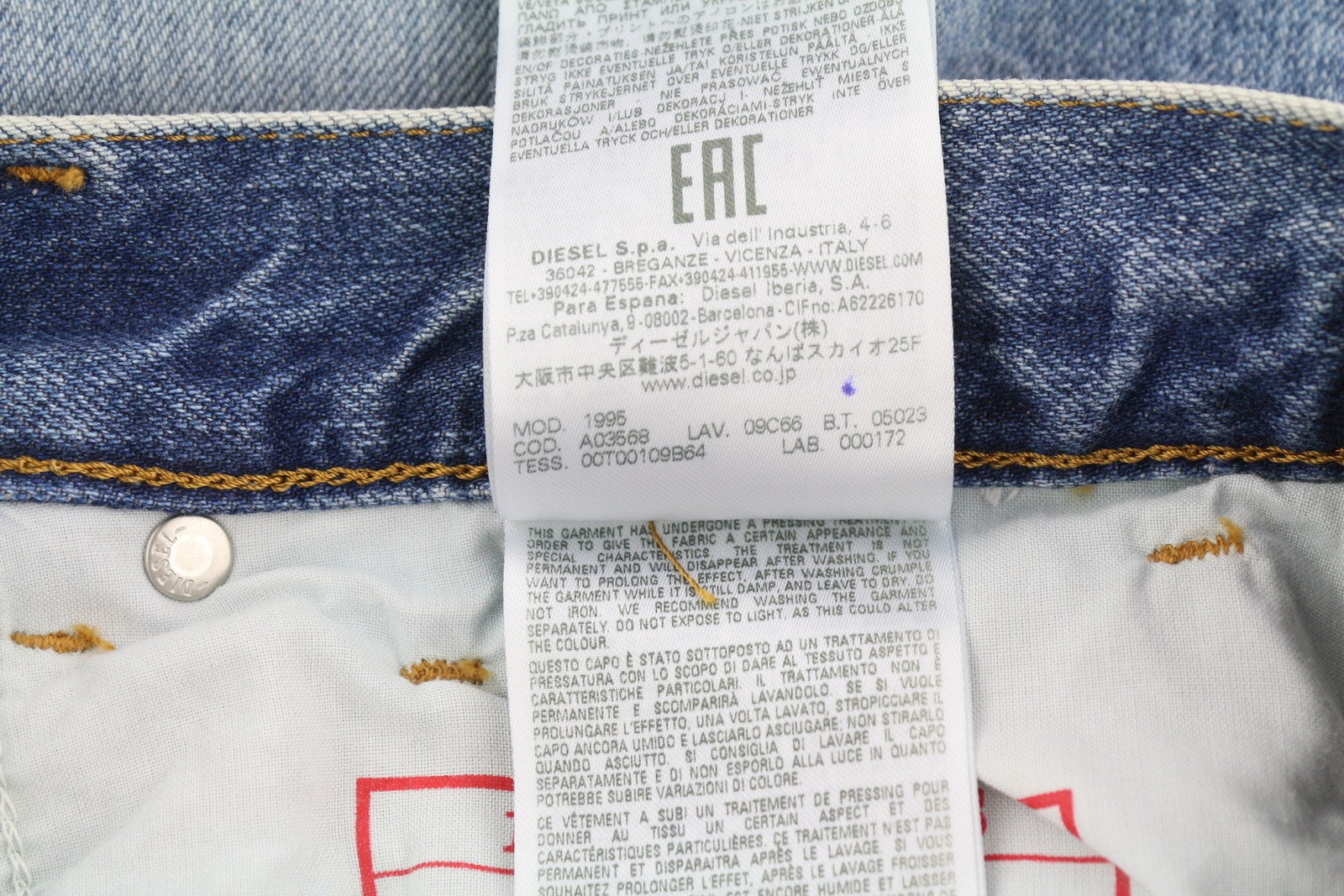 DIESEL 1995 09C66 vyriški džinsai W30/L32 mėlyni, išblukę, ploni, tiesaus kirpimo, vidutinio juosmens. 